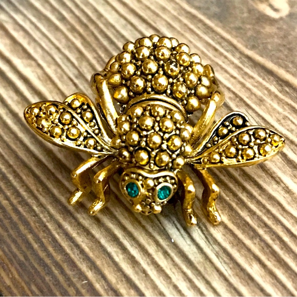 Joan Rivers Bead Textured Bee Brooch - Picture 5 of 8